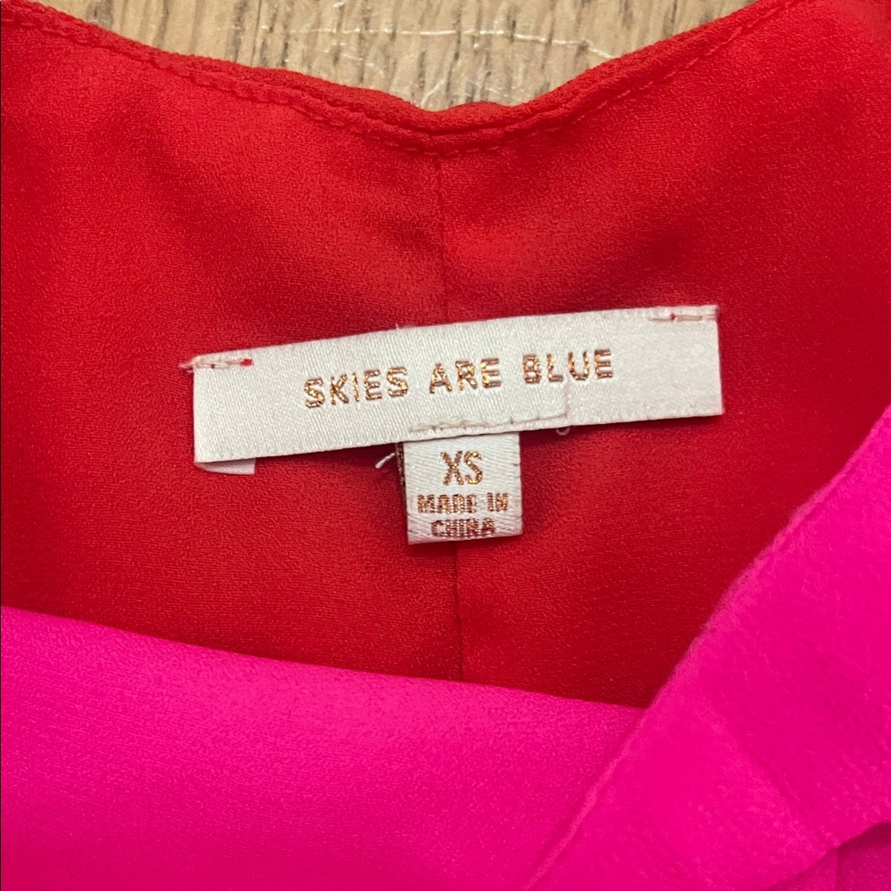 Skies Are Blue Neon Pink Pleated Spaghetti Strap Camisole - Picture 2 of 3